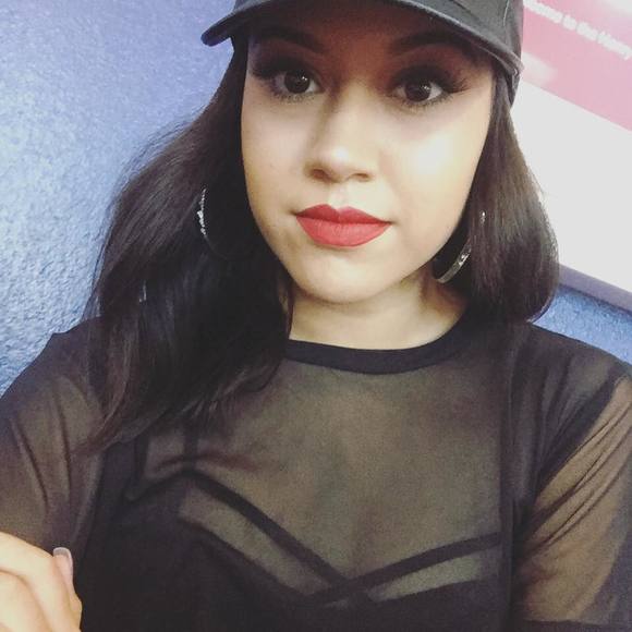 Meet your Posher, Kimberly - Picture 1 of 1